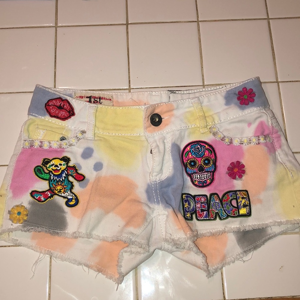 1st KISS CUSTOM SHORTS